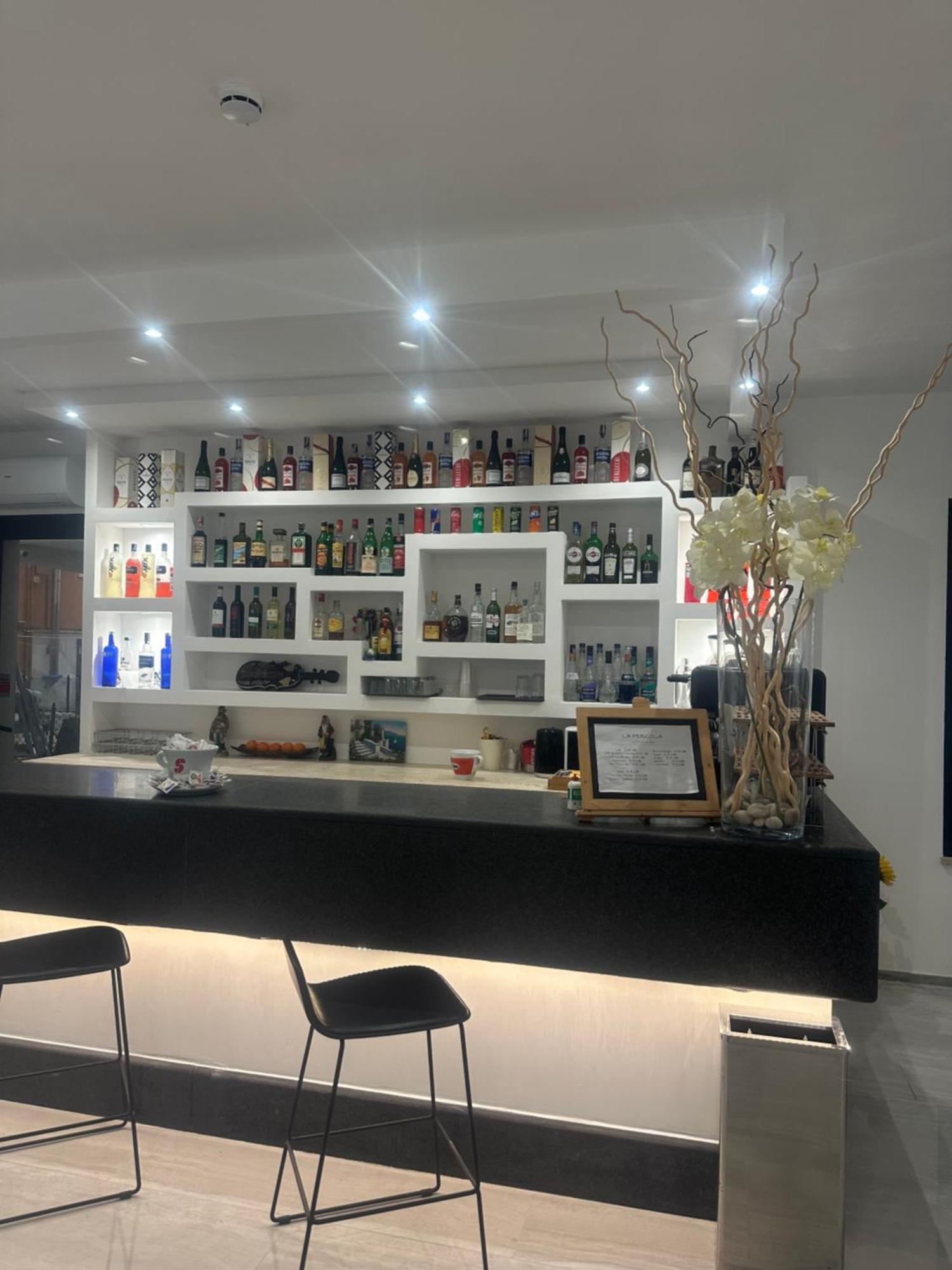 Hotel La Pergola 벨레지아아지마리나 외부 사진